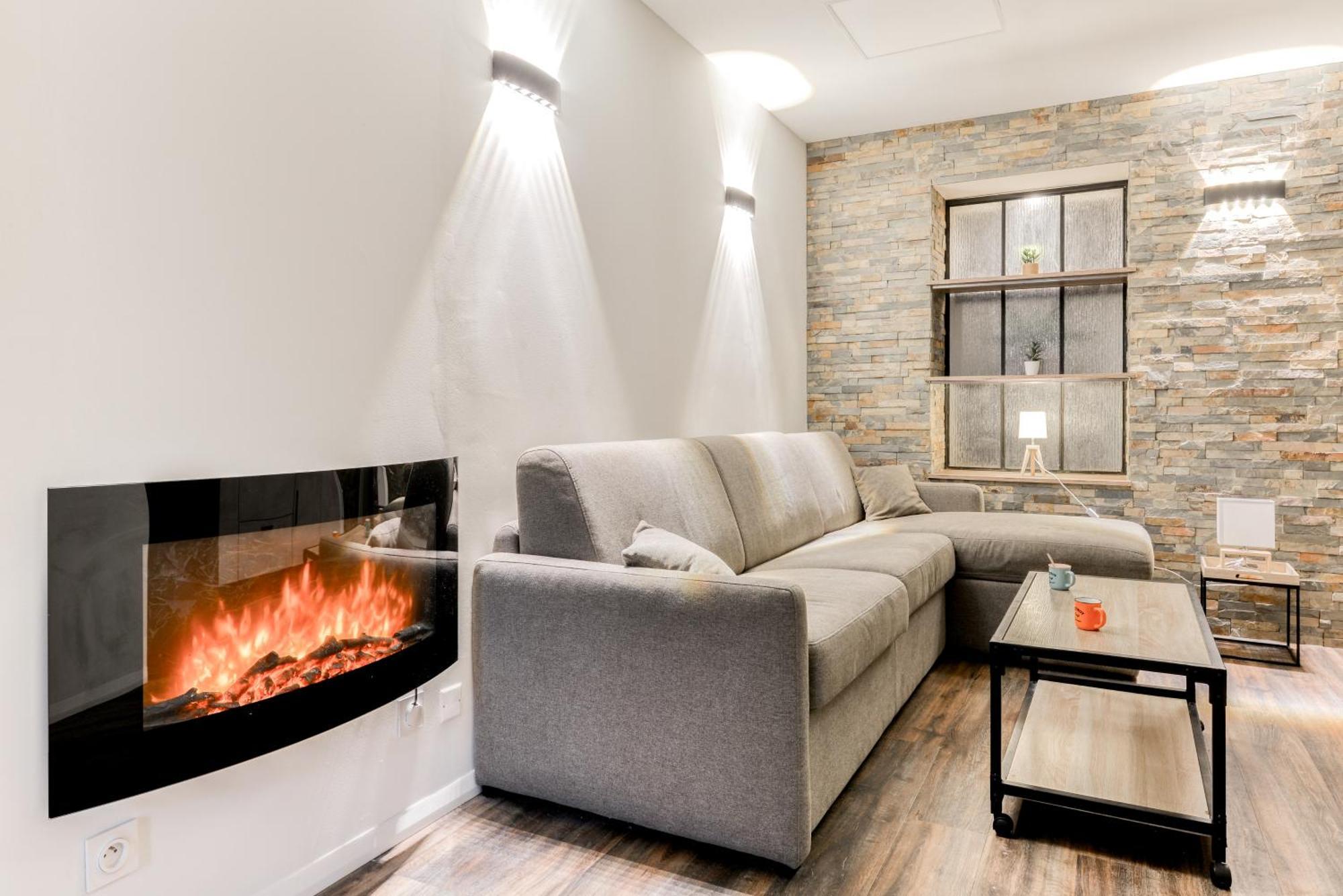 Cote Palais Avec Climatisation - Fibre & Netflix - Spacieux En Rez-De-Chaussee การ์กาซอน ภายนอก รูปภาพ