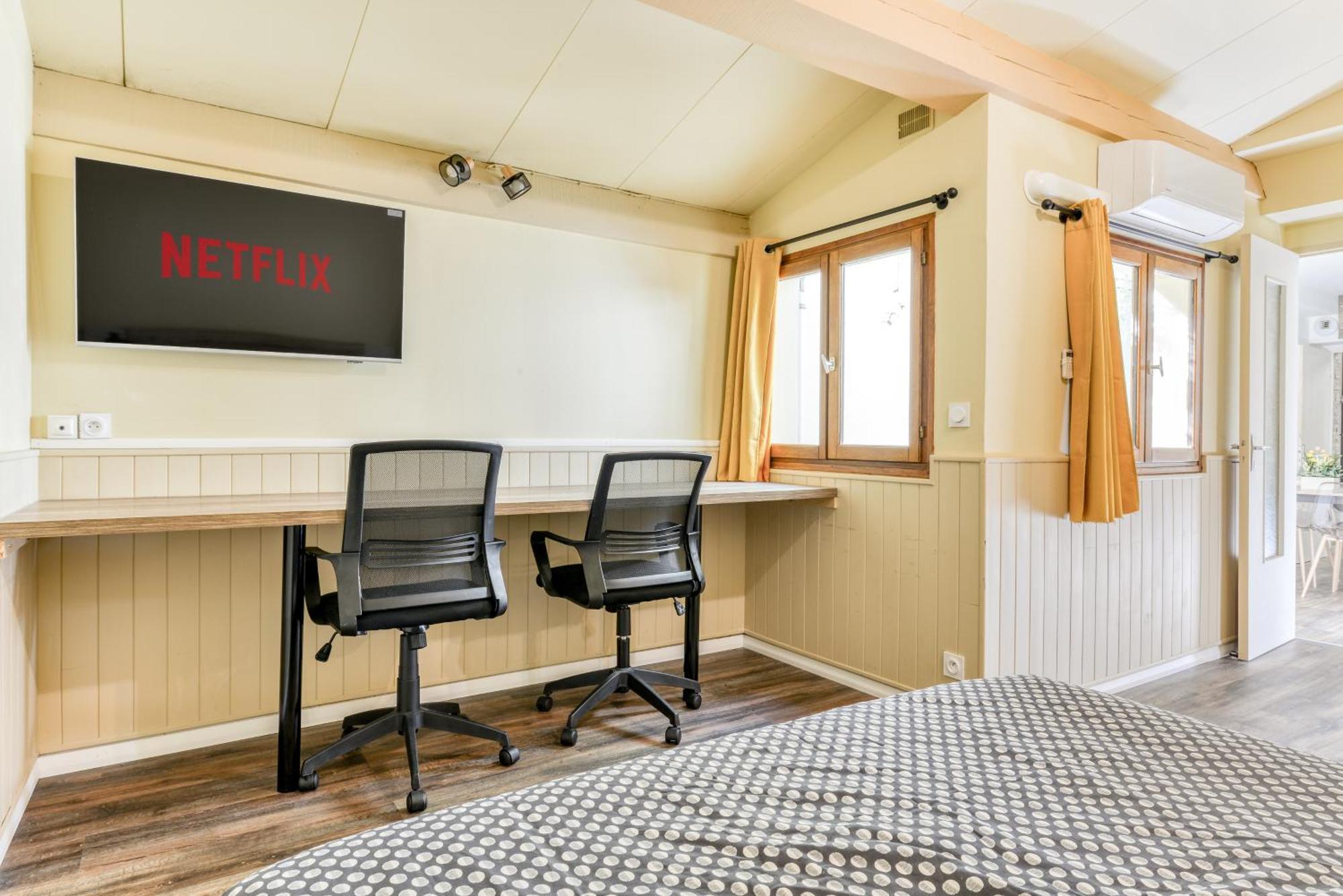 Cote Palais Avec Climatisation - Fibre & Netflix - Spacieux En Rez-De-Chaussee การ์กาซอน ภายนอก รูปภาพ