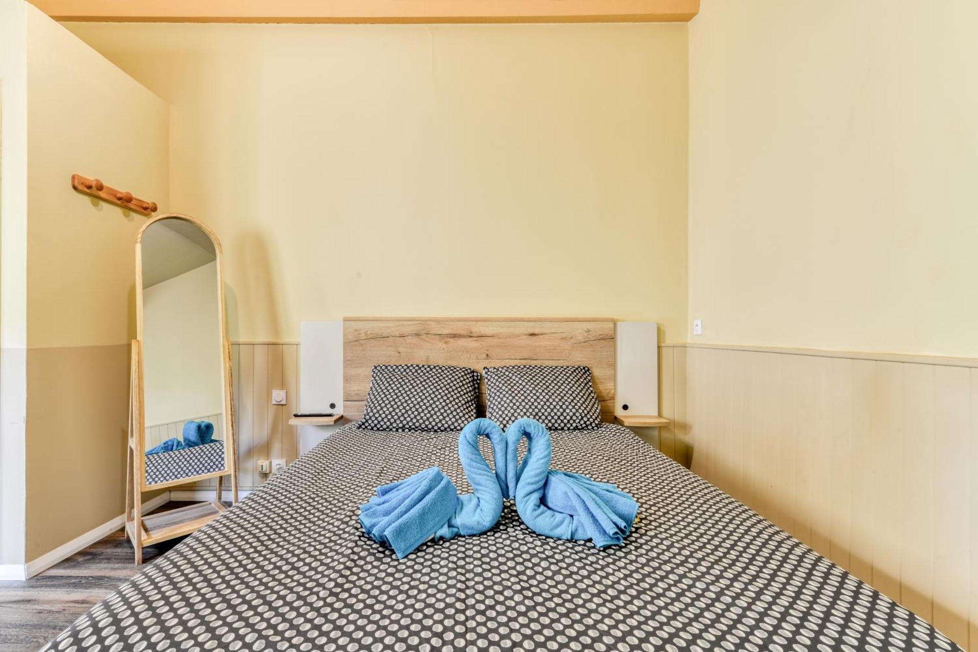 Cote Palais Avec Climatisation - Fibre & Netflix - Spacieux En Rez-De-Chaussee การ์กาซอน ภายนอก รูปภาพ